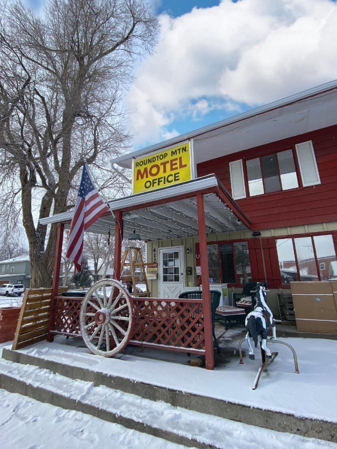 Roundtop Mountain Vista - Cabins And Motel Thermopolis Exterior foto