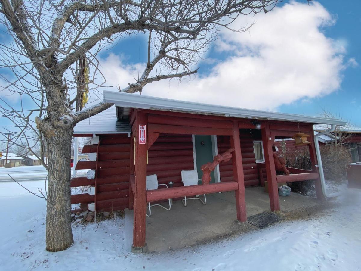 Roundtop Mountain Vista - Cabins And Motel Thermopolis Exterior foto