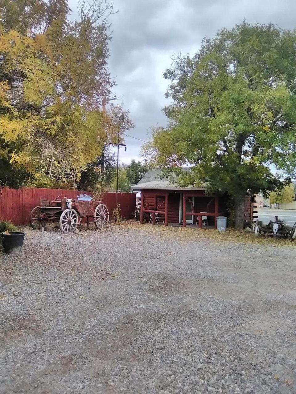 Roundtop Mountain Vista - Cabins And Motel Thermopolis Exterior foto